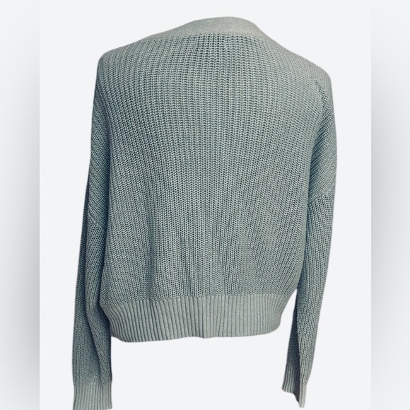 American Eagle Cardigan Cable Knot Oversize Roomy Waist Length Size Medium - Picture 3 of 6